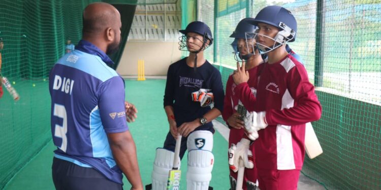 क्रिकेट मजबुद बनाउन कैलालीमा मुम्बईबाट प्रशिक्षक