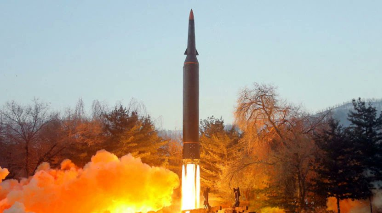 उत्तर कोरियाद्वारा ब्यालेस्टिक मिसाइल प्रहार