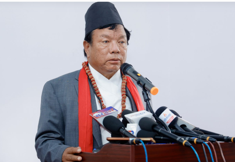 प्राध्यापक सँगठन माथि   शिक्षा मत्री महाविर पुनले लगाएको प्रतिवन्धको  खारेजीको माग