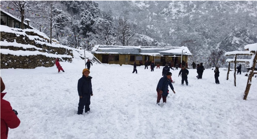 अनाथ बालबालिकालाई चिसोभन्दा बढी पढाइको चाहना