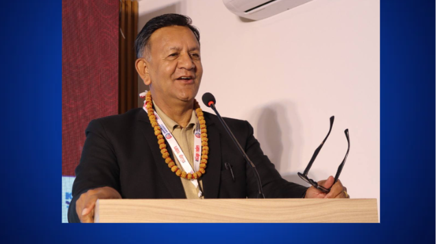 युवराज सँग्रौला  फिस्टे चराको एक थोपा पानीको कथा सुनाउदै प्रचारमा