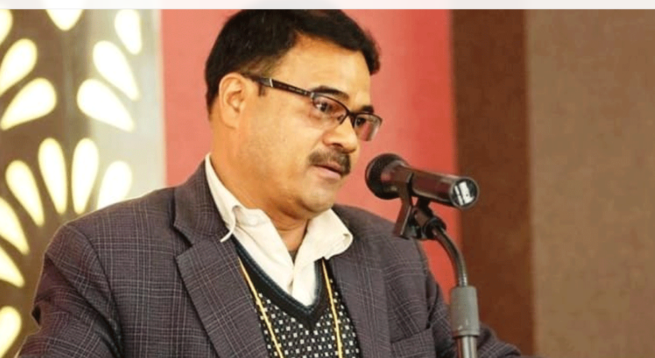 १३ जनाले छोडे आहुति नेतृत्वको पार्टी