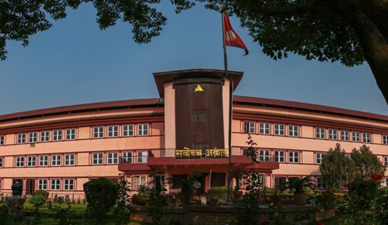सर्वोच्चको व्याख्या: नोटबन्दीमा परेका नोटले मुद्राको मान्यता पाउँदैनन्