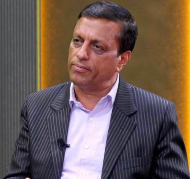 सर्वोच्च अदालतका प्रधानन्यायधिस तथा न्यायधिसले गरेको  भनिएको च्याट वारे छानविन होस-  अधिवक्ता टिकाराम भट्टराइ
